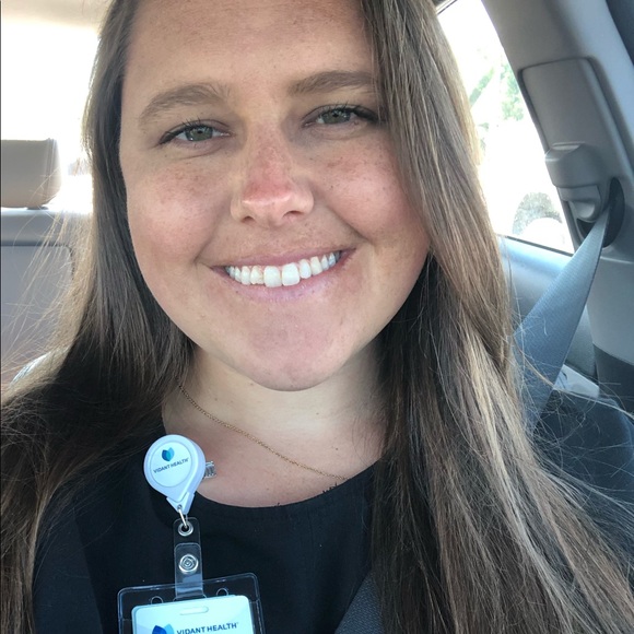 Meet your Posher, Jenna - Picture 5 of 5